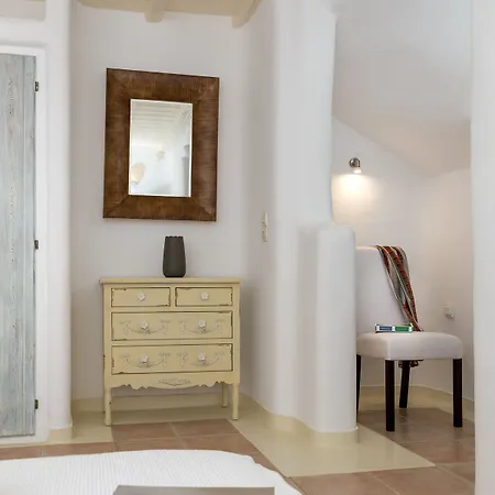 Clio Apartment